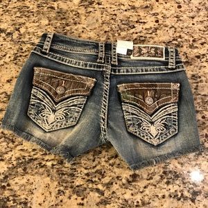 NWT Grace in LA Jean shorts Size 25 Camouflage